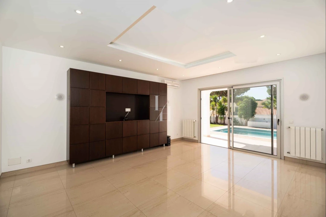 Moradia T3 para Arrendamento em Quarteira Foto 47