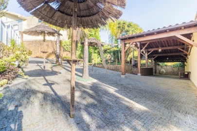 Negócio para Venda em Santa Maria da Feira, Travanca, Sanfins e Espargo