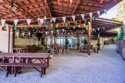 Negócio para Venda em Santa Maria da Feira, Travanca, Sanfins e Espargo