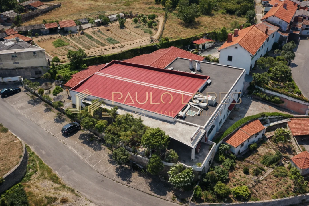 Negócio para Venda em Santa Maria da Feira, Travanca, Sanfins e Espargo Foto 7
