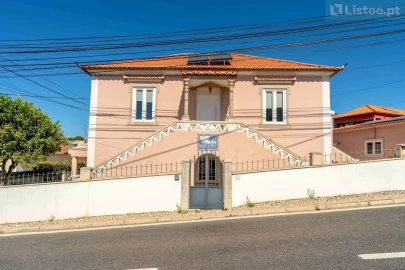 Moradia T3 para Venda em Agualva e Mira-Sintra