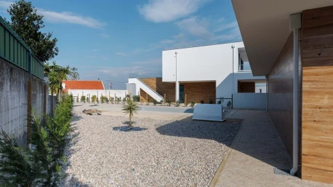 Moradia T3 para Venda em Tornada e Salir do Porto