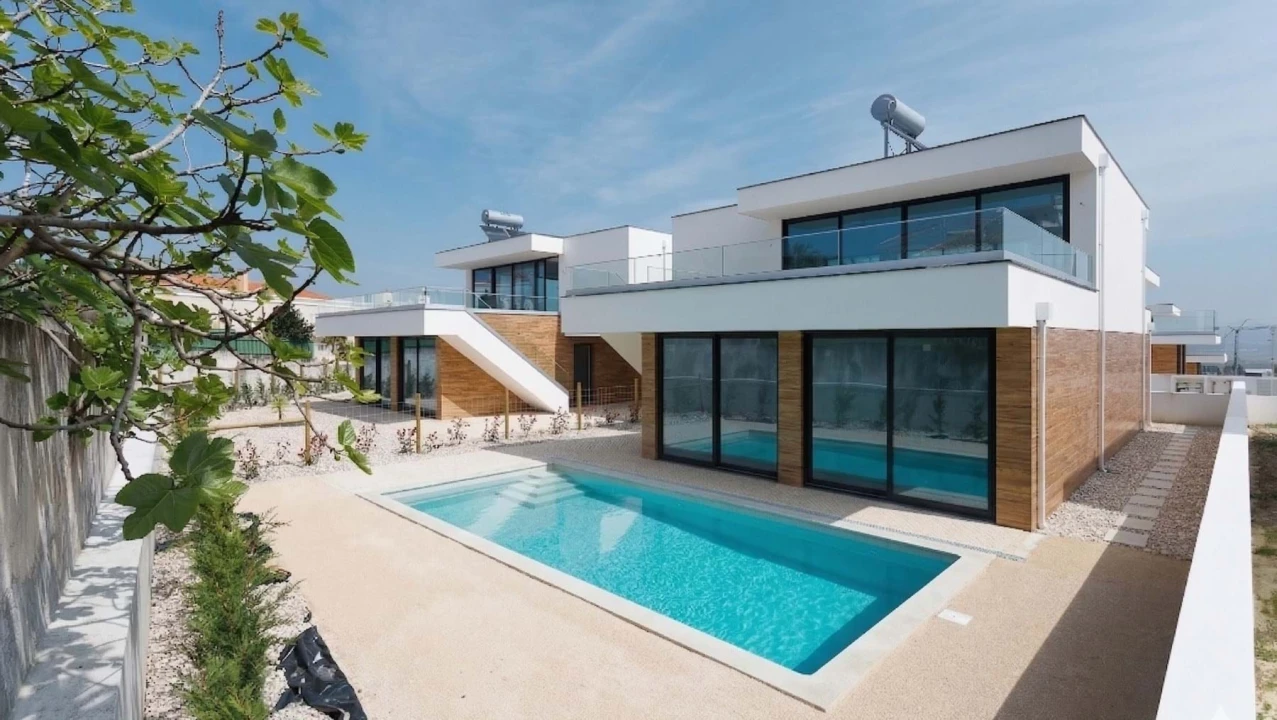 Moradia T3 para Venda em Tornada e Salir do Porto Foto 1