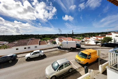 Apartamento T2 para Venda em Estômbar e Parchal