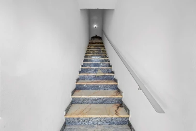 Apartamento T2 para Venda em Estômbar e Parchal