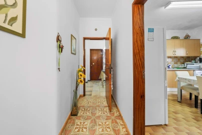 Apartamento T2 para Venda em Estômbar e Parchal