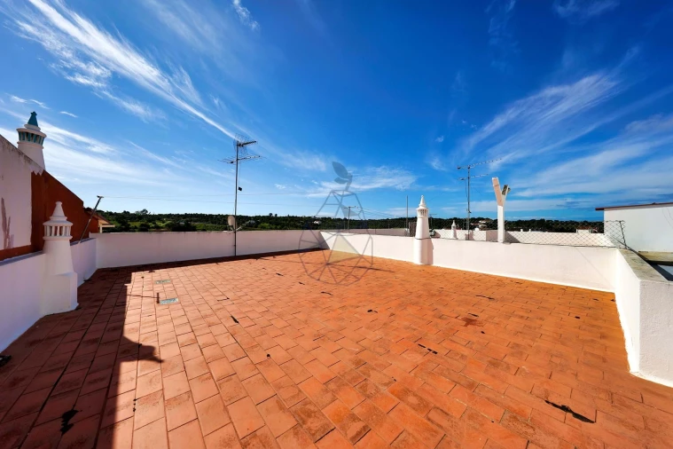 Apartamento T2 para Venda em Estômbar e Parchal Foto 3