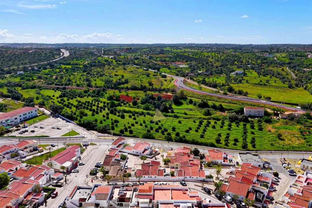 Apartamento T2 para Venda em Estômbar e Parchal Foto 39