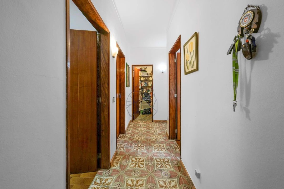 Apartamento T2 para Venda em Estômbar e Parchal Foto 7