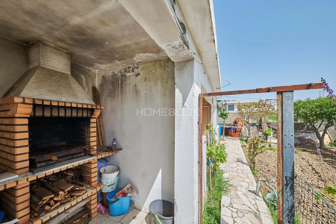 Moradia T6 para Venda em Vialonga Foto 6