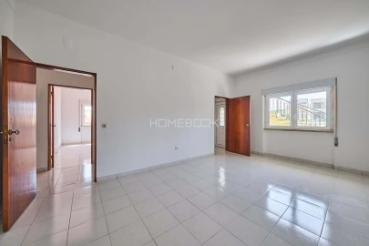 Moradia T6 para Venda em Vialonga