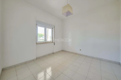 Moradia T6 para Venda em Vialonga