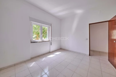 Moradia T6 para Venda em Vialonga