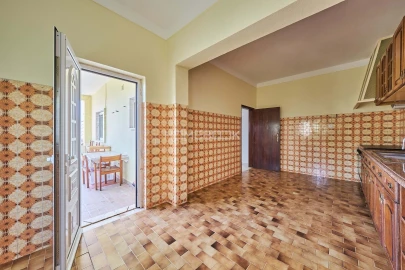 Moradia T6 para Venda em Vialonga