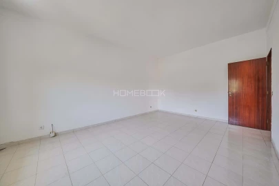 Moradia T6 para Venda em Vialonga