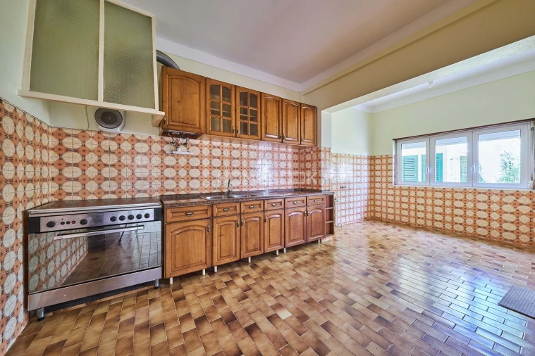 Moradia T6 para Venda em Vialonga Foto 27