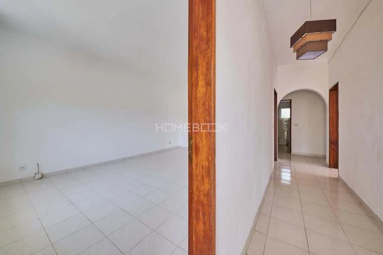 Moradia T6 para Venda em Vialonga Foto 14