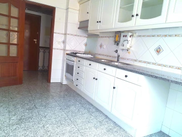 Apartamento T2 para Arrendamento em Corroios
