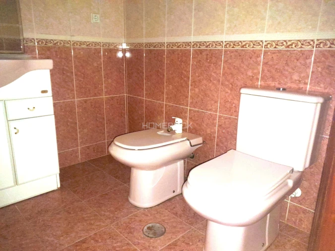 Apartamento T2 para Arrendamento em Corroios Foto 17