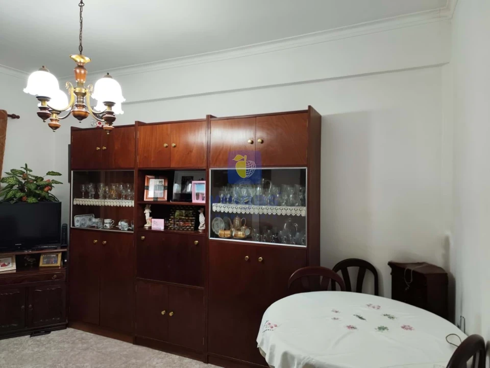 Apartamento T2 para Venda em Venteira Foto 8