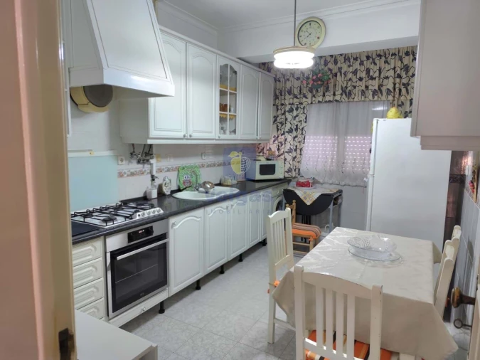 Apartamento T2 para Venda em Venteira Foto 2