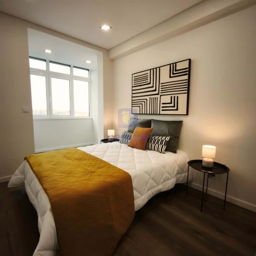 Apartamento T3 para Venda em Benfica Foto 2