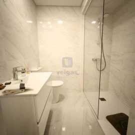 Apartamento T3 para Venda em Benfica