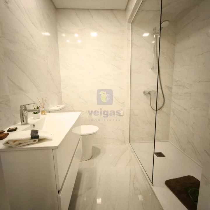 Apartamento T3 para Venda em Benfica Foto 7