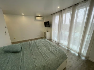 Moradia T4 para Venda em Charneca de Caparica e Sobreda