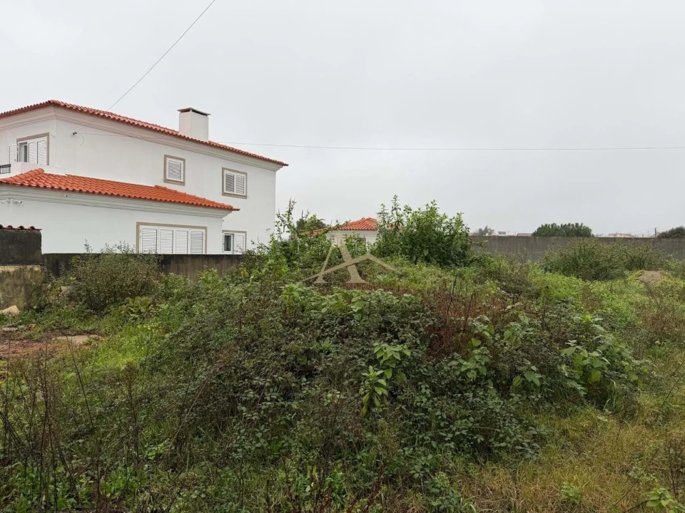 Terreno para Venda em Esmoriz Foto 1