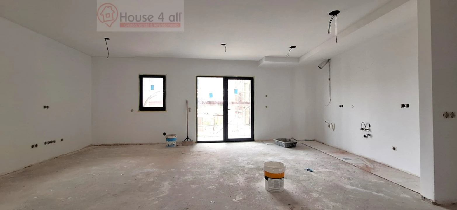 Apartamento T3 para Venda em Caldas da Rainha - Santo Onofre e Serra do Bouro Foto 2