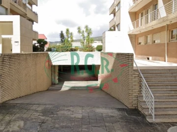 Garagem para Arrendamento em Valongo