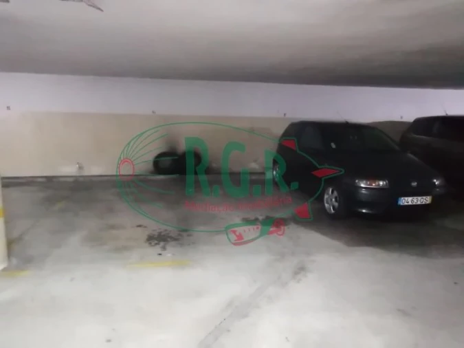 Garagem para Arrendamento em Valongo Foto 6