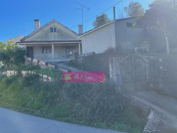 Moradia T2 para Venda em Torres Novas (São Pedro), Lapas e Ribeira Branca