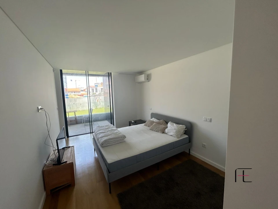 Apartamento T1 para Arrendamento em Canidelo Foto 6