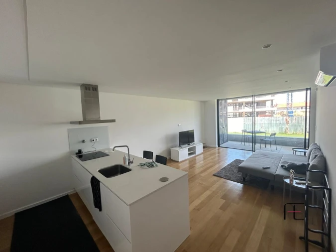 Apartamento T1 para Arrendamento em Canidelo Foto 3