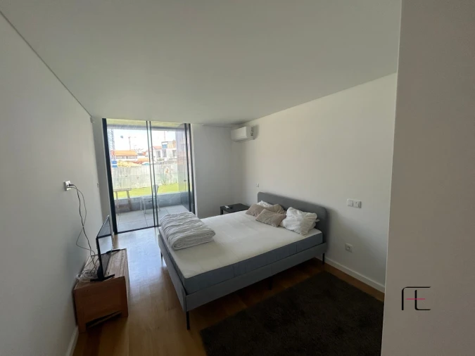 Apartamento T1 para Arrendamento em Canidelo Foto 6