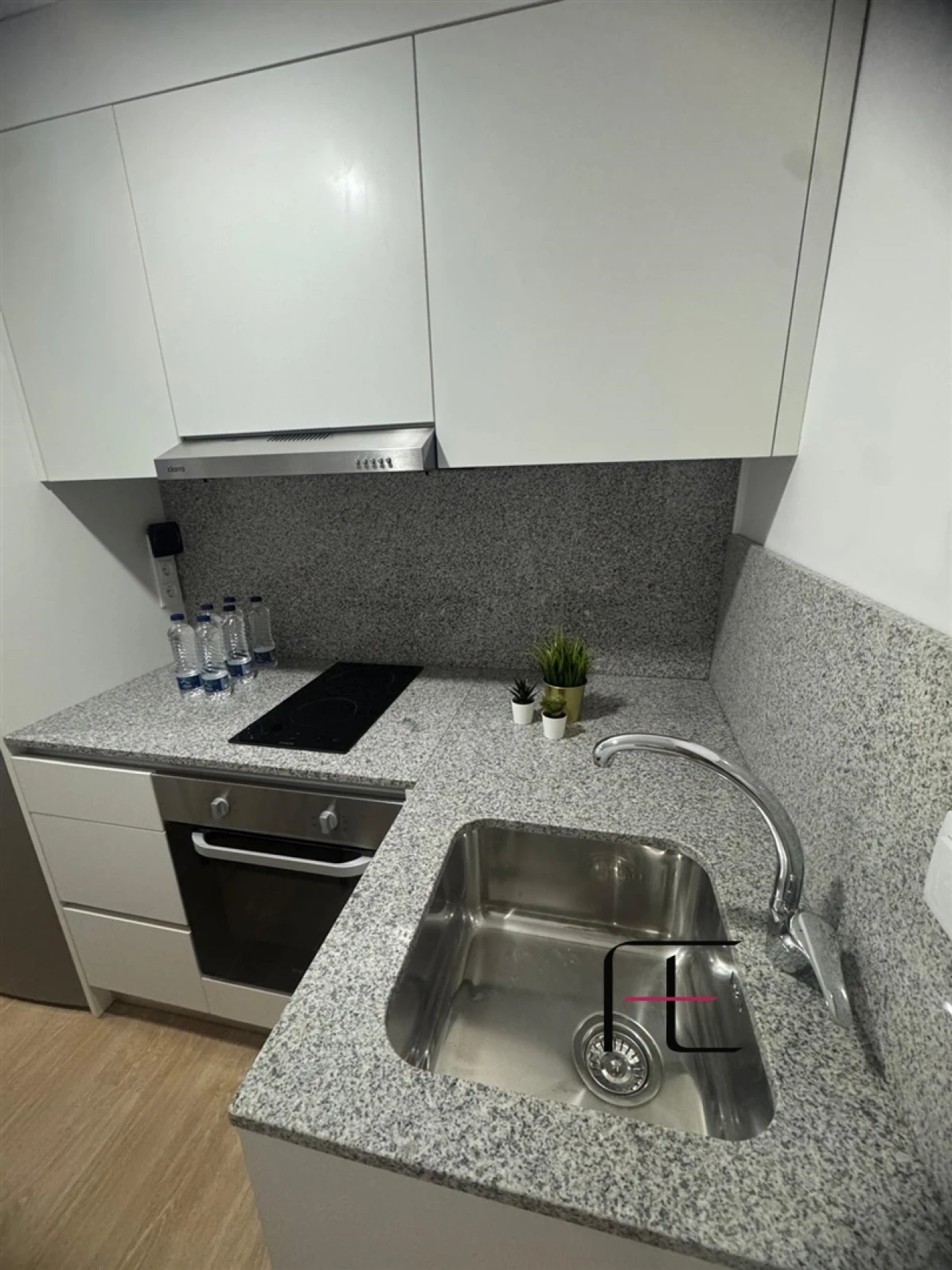 Moradia T3 para Venda em Canelas Foto 17