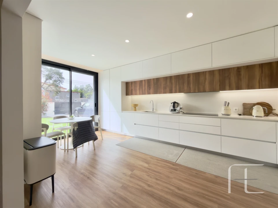 Moradia T3 para Venda em Mafamude e Vilar do Paraíso Foto 15