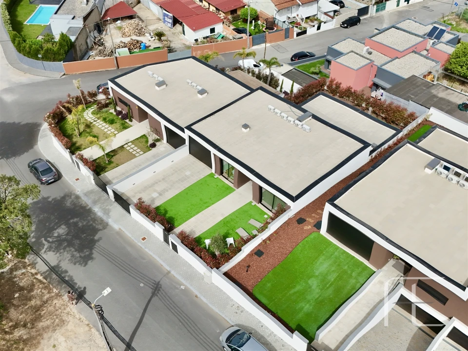 Moradia T3 para Venda em Mafamude e Vilar do Paraíso Foto 5