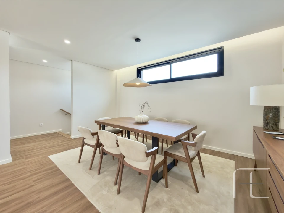 Moradia T3 para Venda em Mafamude e Vilar do Paraíso Foto 9