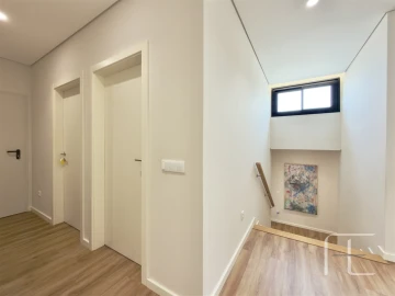 Moradia T3 para Venda em Mafamude e Vilar do Paraíso