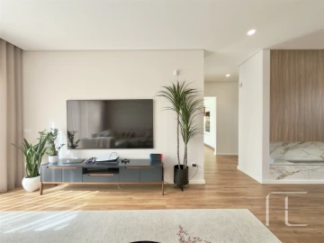 Moradia T3 para Venda em Mafamude e Vilar do Paraíso