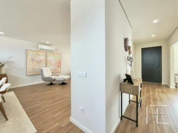 Moradia T3 para Venda em Mafamude e Vilar do Paraíso