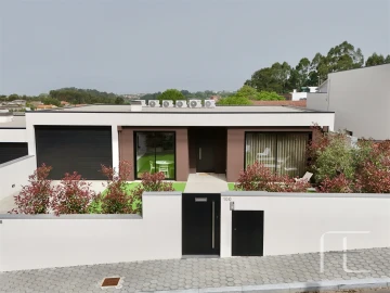 Moradia T3 para Venda em Mafamude e Vilar do Paraíso