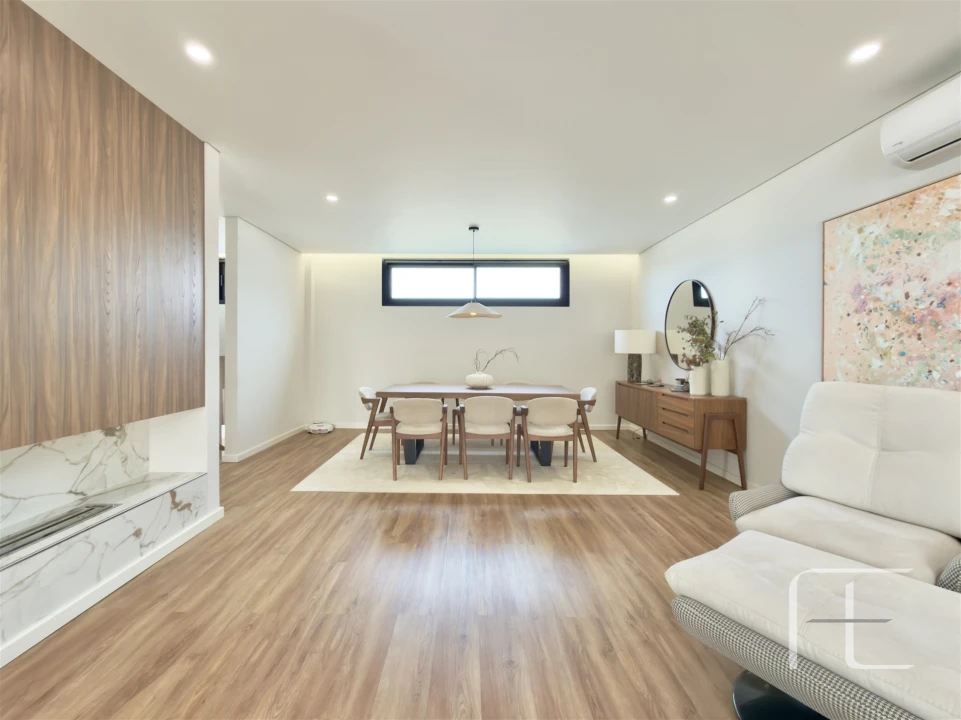 Moradia T3 para Venda em Mafamude e Vilar do Paraíso Foto 11