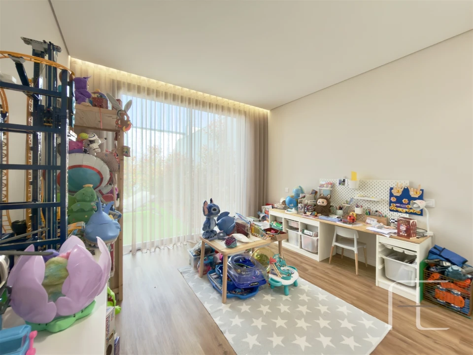 Moradia T3 para Venda em Mafamude e Vilar do Paraíso Foto 60