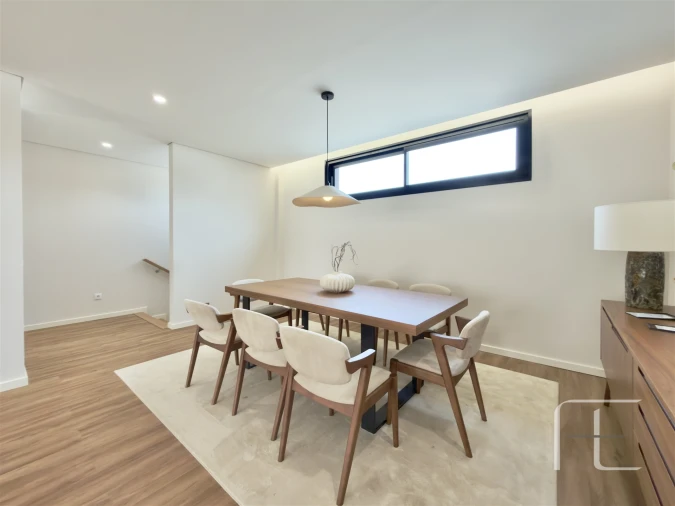 Moradia T3 para Venda em Mafamude e Vilar do Paraíso Foto 9