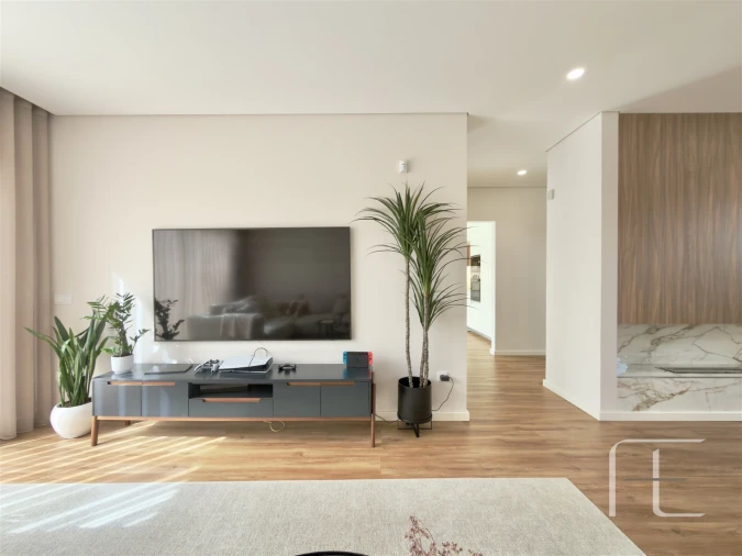 Moradia T3 para Venda em Mafamude e Vilar do Paraíso Foto 12