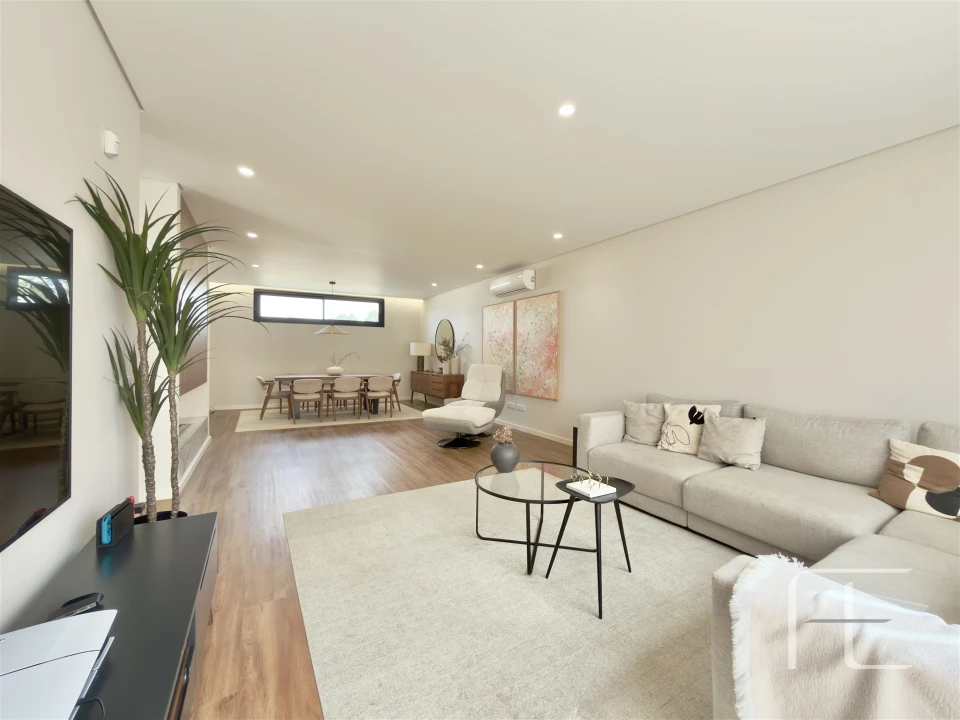 Moradia T3 para Venda em Mafamude e Vilar do Paraíso Foto 13